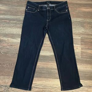 WHBM women’s slim crop size 6 jeans.